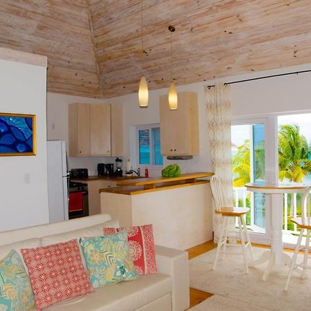 Ocean View Cottage - At Orange Hill แนสซอ ภายนอก รูปภาพ