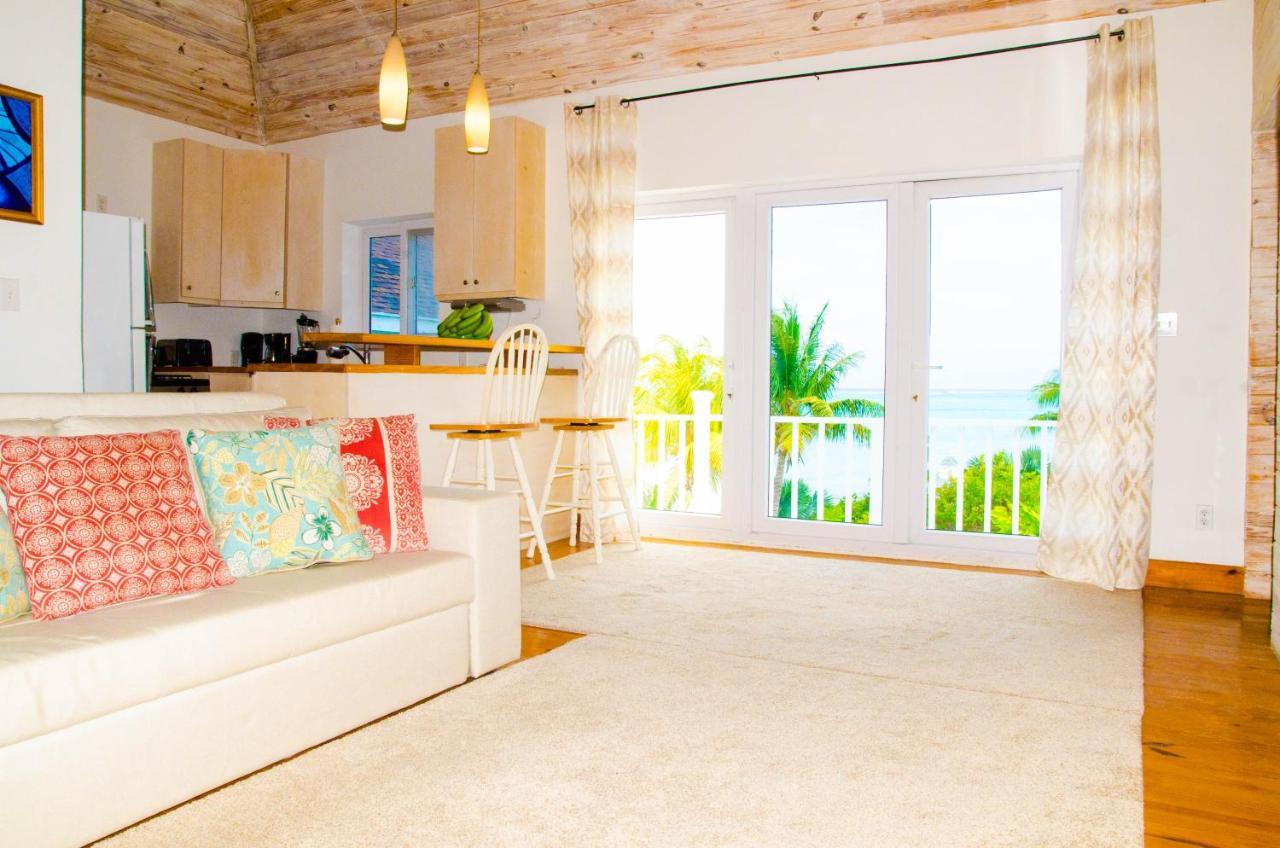 Ocean View Cottage - At Orange Hill แนสซอ ภายนอก รูปภาพ