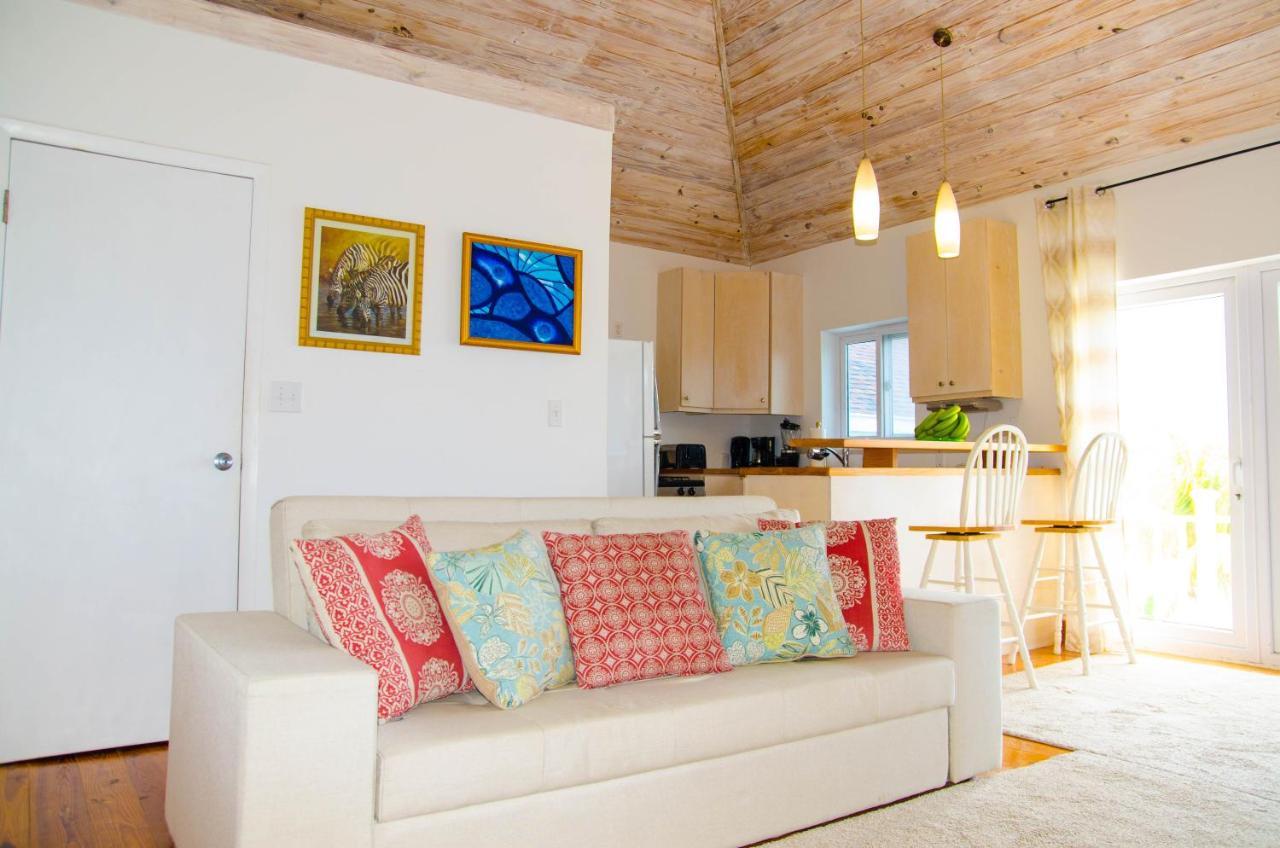 Ocean View Cottage - At Orange Hill แนสซอ ภายนอก รูปภาพ