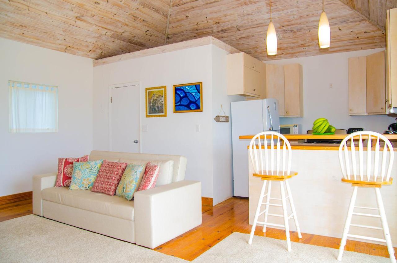 Ocean View Cottage - At Orange Hill แนสซอ ภายนอก รูปภาพ